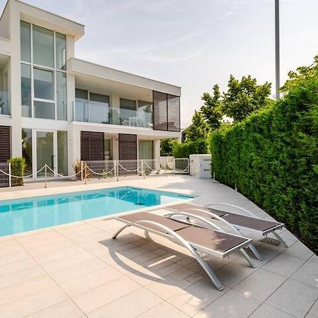 Apartment Luma With Pool Lido di Jesolo Exteriér fotografie